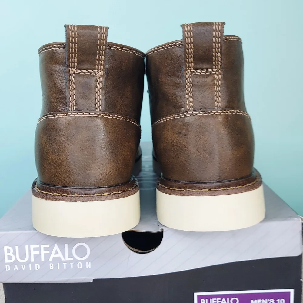 Buffalo David Bitton Metcalf Brown Chukka Boots Men Size 10 NWT Office Athlesure